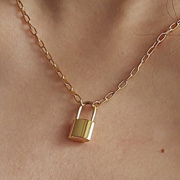 NEW 18K Gold Plated Lock Padlock Pendant Link Chain Paper Clip Necklace - Picture 1 of 6